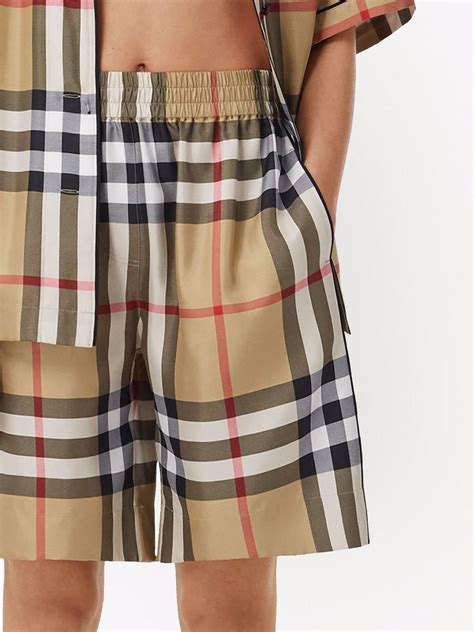 pantalon corto burberry|Burberry pants for women.